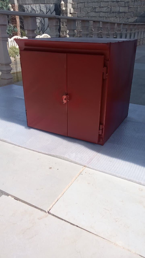 جعبه درب کمدی